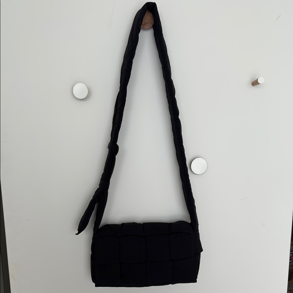 Bottega Veneta Black Crossbody Bag Minimalist Design